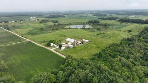 Photo of 7404 W 1400 N, Silver Lake, IN 46982 (MLS # 202533055)