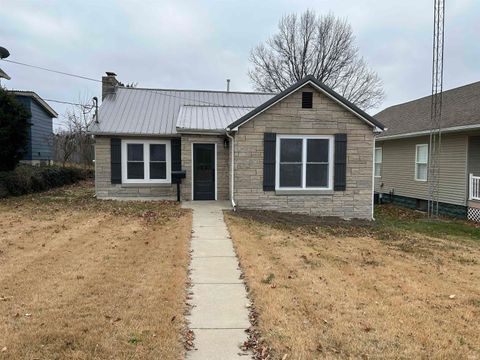 Photo of 455 W Main Street, Bloomfield, IN 47424 (MLS # 202548526)