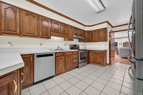 Tiny photo for 621 KNOLLWOOD Lane, Greentown, IN 46936 (MLS # 202624604)