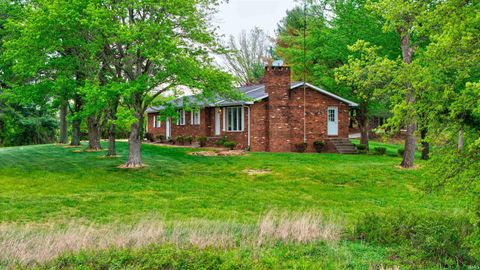 Photo of 2674 W 750 S, Huntingburg, IN 47542 (MLS # 202614011)