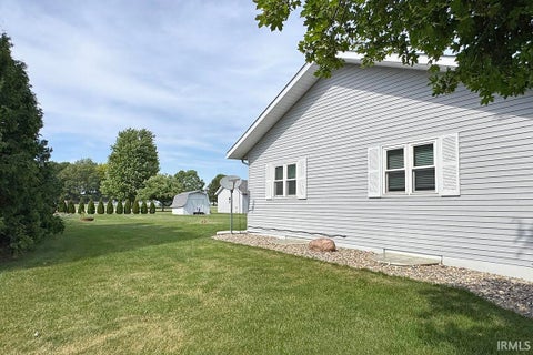 Tiny photo for 11521 County Road 24, Middlebury, IN 46540 (MLS # 202621716)