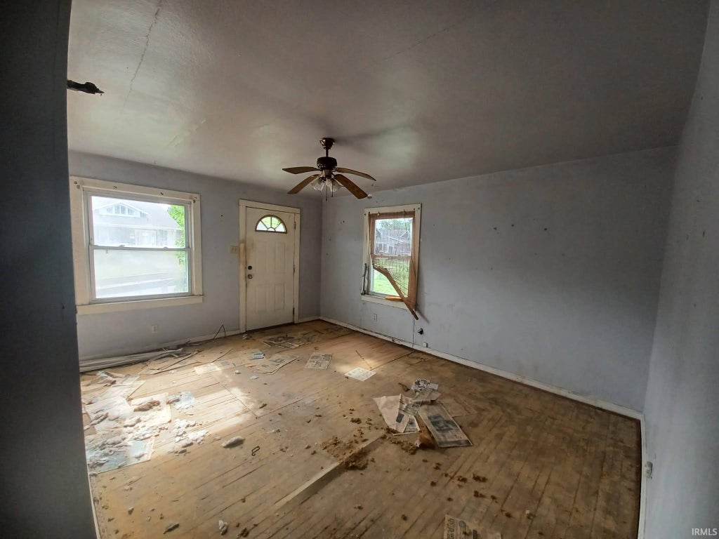 Photo of 1213 S Kentucky Avenue, Evansville, IN 47713 (MLS # 202627777)