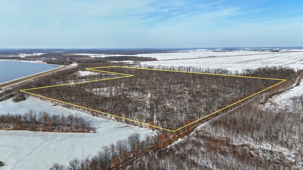 Photo of 80+/- Acres W 150 S, Owensville, IN 47665 (MLS # 202604842)