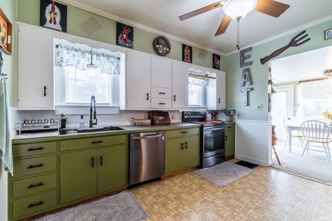 Tiny photo for 1878 E State Road 16 Road, Denver, IN 46926 (MLS # 202543031)