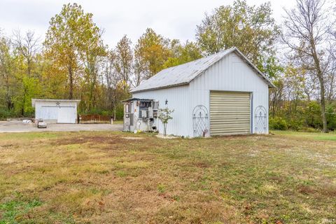 Tiny photo for 1878 E State Road 16 Road, Denver, IN 46926 (MLS # 202543031)