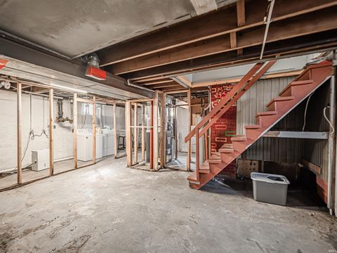 Tiny photo for 501 S Kerth Avenue, Evansville, IN 47714 (MLS # 202604606)