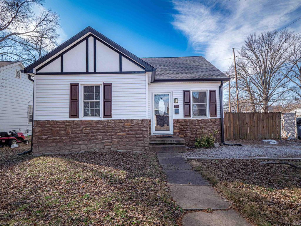 Photo of 501 S Kerth Avenue, Evansville, IN 47714 (MLS # 202604606)