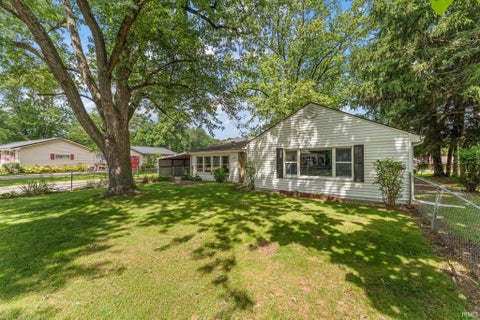 Tiny photo for 438 W Jefferson Street, Winamac, IN 46996 (MLS # 202632013)