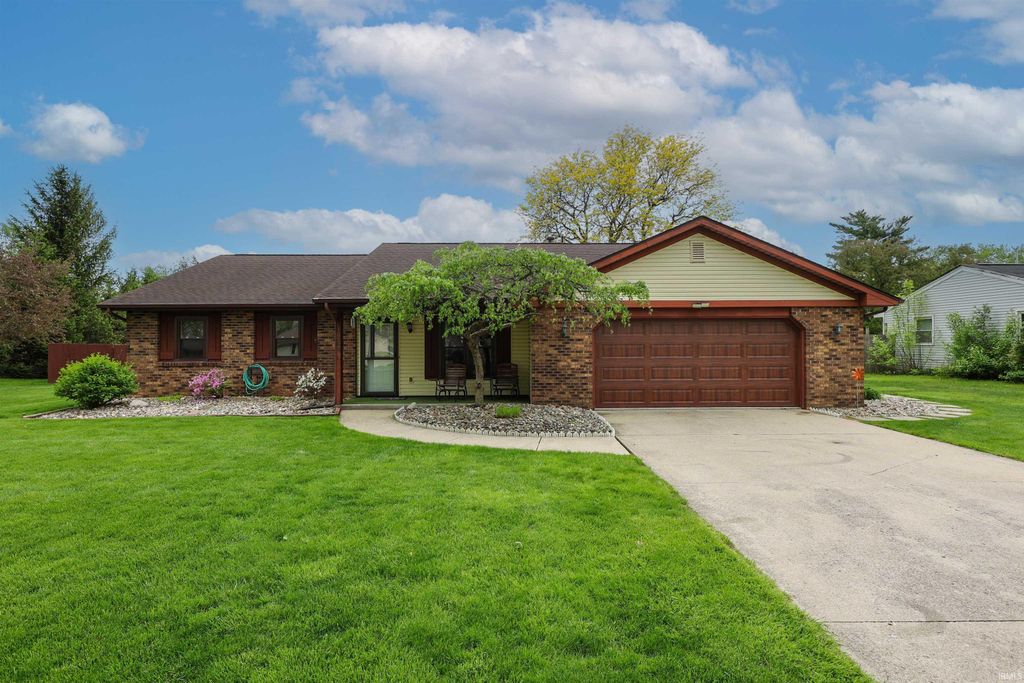 Photo of 1205 Ludwig Park Drive, Fort Wayne, IN 46825 (MLS # 202615763)