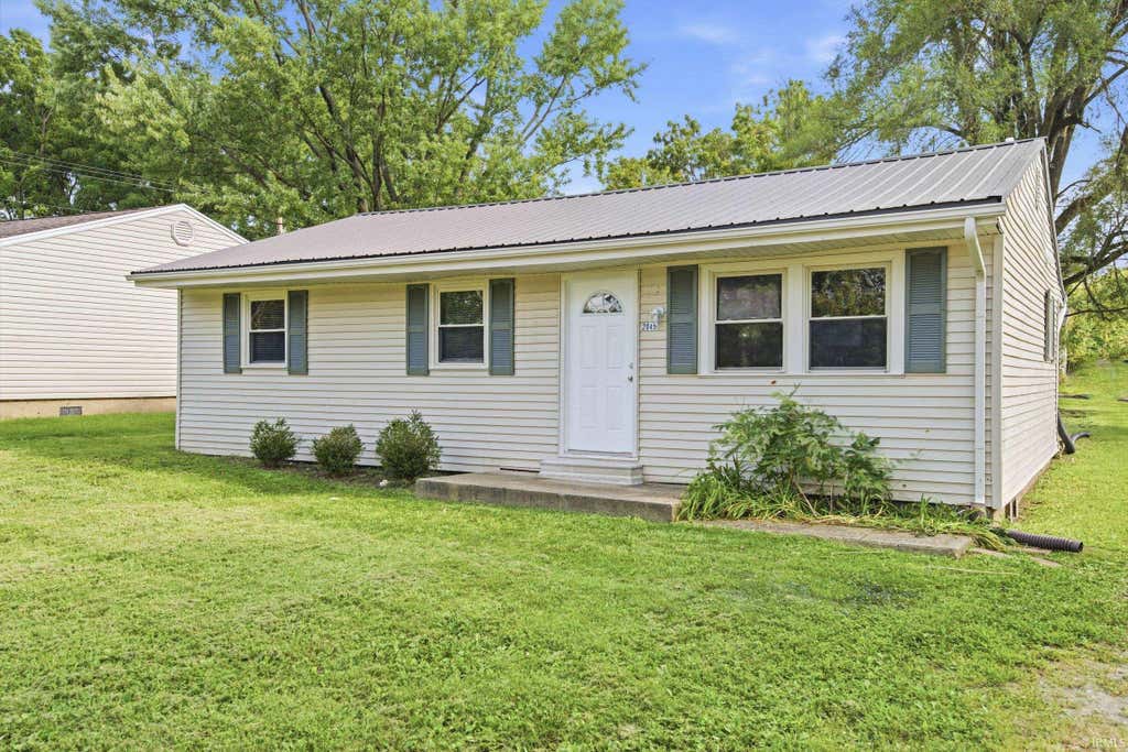 Photo of 2045 S L Street, Richmond, IN 47374 (MLS # 202634673)