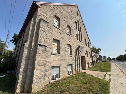 Tiny photo for 1435 S Armstrong Street, Kokomo, IN 46902 (MLS # 202535856)