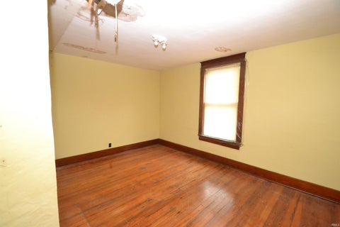 Tiny photo for 1606 N County Road 1350, Kempton, IN 46049 (MLS # 202638000)