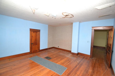 Tiny photo for 1606 N County Road 1350, Kempton, IN 46049 (MLS # 202638000)