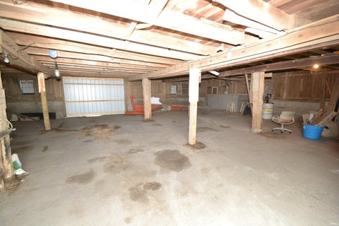 Tiny photo for 1606 N County Road 1350, Kempton, IN 46049 (MLS # 202638000)