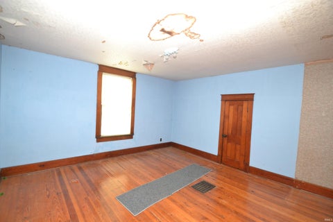 Tiny photo for 1606 N County Road 1350, Kempton, IN 46049 (MLS # 202638000)
