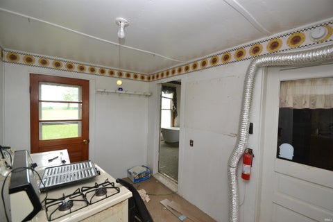 Tiny photo for 1606 N County Road 1350, Kempton, IN 46049 (MLS # 202638000)