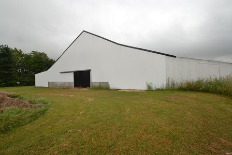 Tiny photo for 1606 N County Road 1350, Kempton, IN 46049 (MLS # 202638000)
