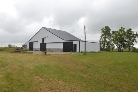Tiny photo for 1606 N County Road 1350, Kempton, IN 46049 (MLS # 202638000)