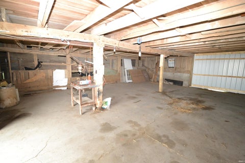 Tiny photo for 1606 N County Road 1350, Kempton, IN 46049 (MLS # 202638000)