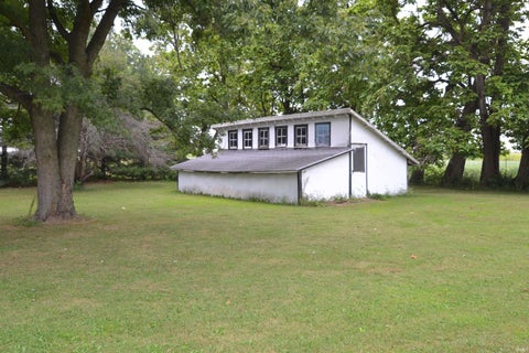 Tiny photo for 1606 N County Road 1350, Kempton, IN 46049 (MLS # 202638000)