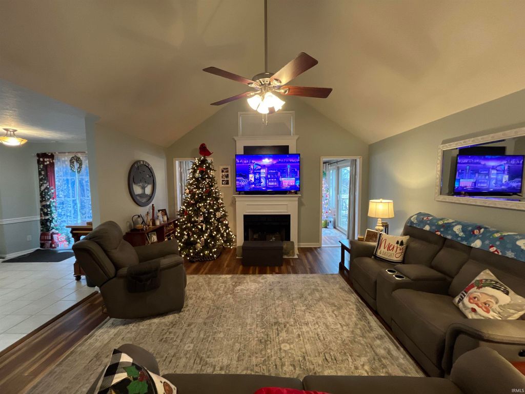 Photo of 9022 Jillian Court, Evansville, IN 47712 (MLS # 202549729)