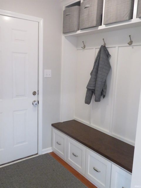 Tiny photo for 7511 Meadow Lane, Newburgh, IN 47630 (MLS # 202611717)