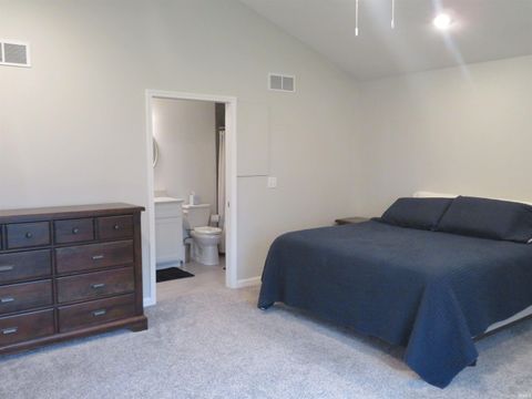 Tiny photo for 7511 Meadow Lane, Newburgh, IN 47630 (MLS # 202611717)