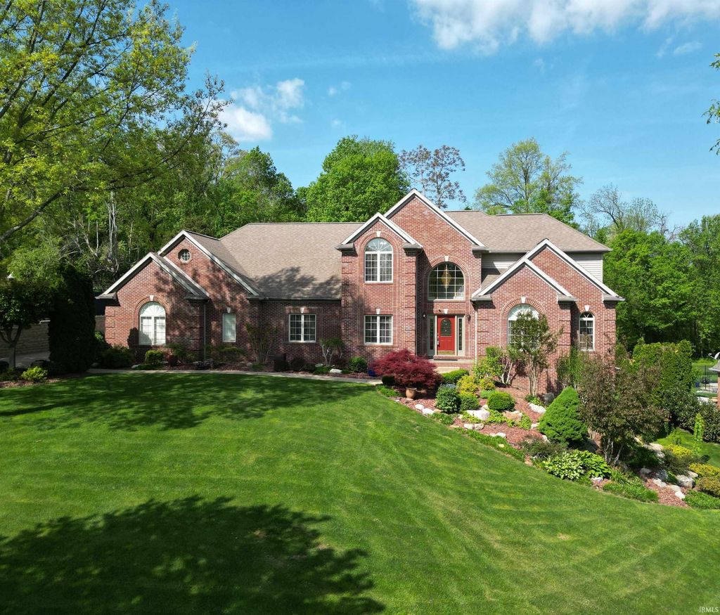 Photo of 6644 Hillsgate Court, Newburgh, IN 47630 (MLS # 202613007)