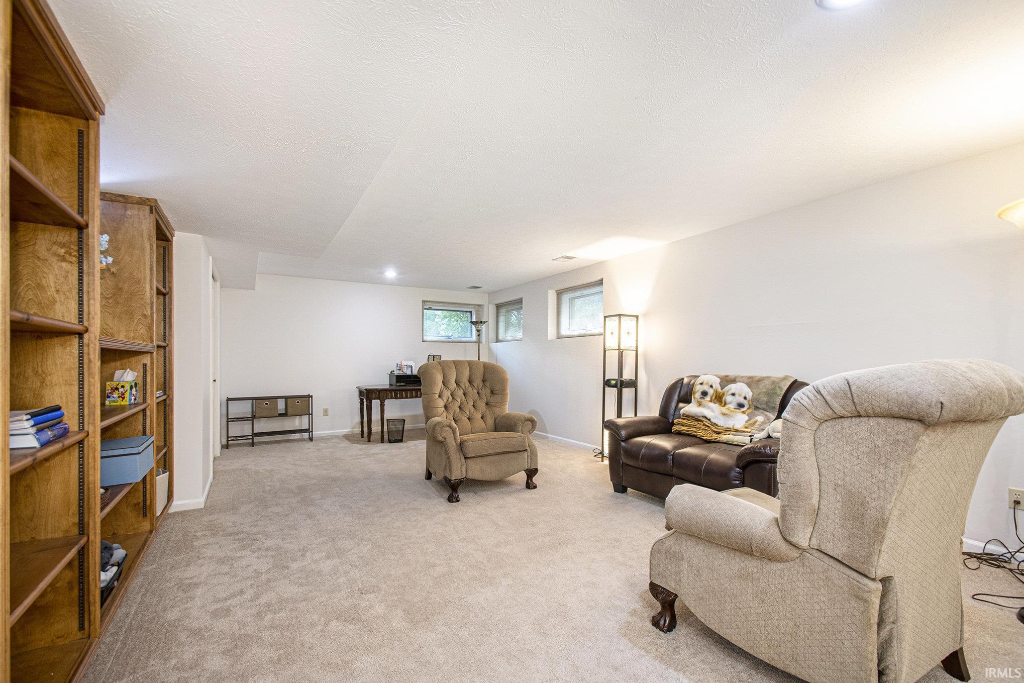 Granger, Indiana 46530, United States, 3 Bedrooms Bedrooms, ,3 BathroomsBathrooms,Residential,Active,197481