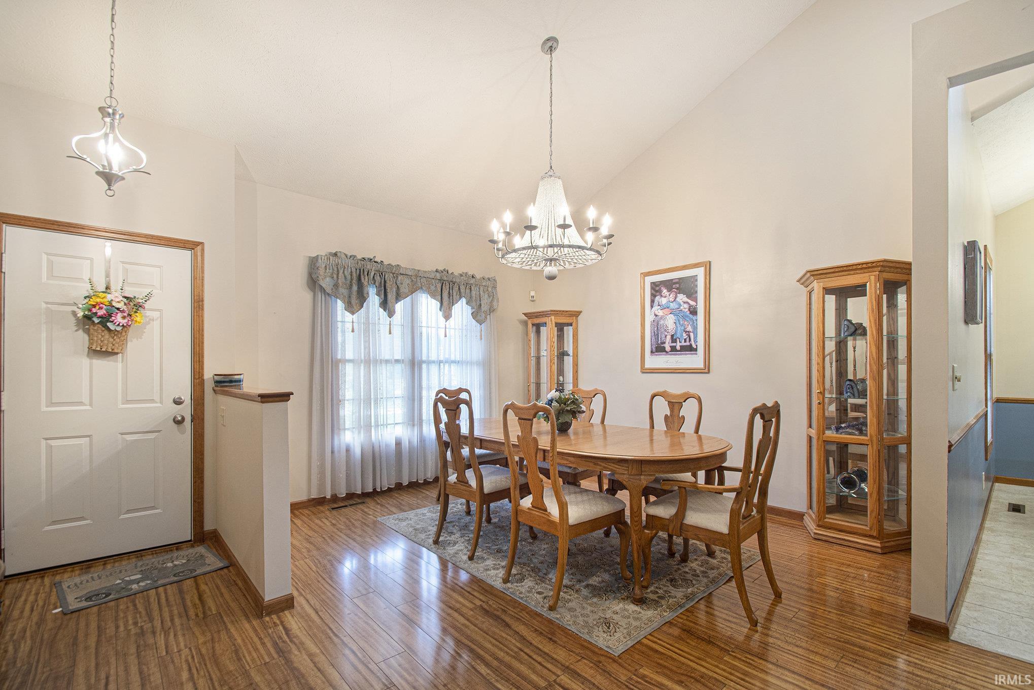 Granger, Indiana 46530, United States, 3 Bedrooms Bedrooms, ,3 BathroomsBathrooms,Residential,Active,197481