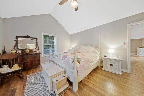 Tiny photo for 4075 S Hon Avenue, Owensville, IN 47665 (MLS # 202641484)
