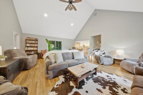 Tiny photo for 4075 S Hon Avenue, Owensville, IN 47665 (MLS # 202641484)