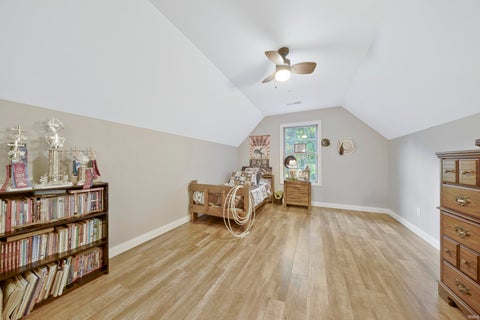 Tiny photo for 4075 S Hon Avenue, Owensville, IN 47665 (MLS # 202641484)