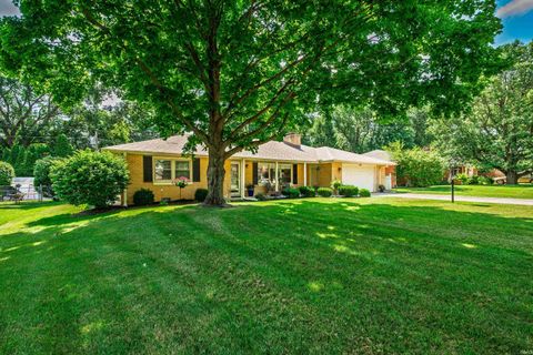 Photo of 1306 N Bittersweet Lane, Muncie, IN 47304 (MLS # 202627950)