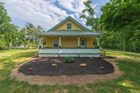 Photo of 1845 S US Hwy 231 Highway, Spencer, IN 47460 (MLS # 202619540)