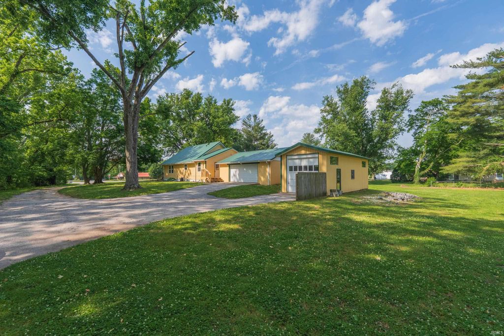 Photo of 1845 S US Hwy 231 Highway, Spencer, IN 47460 (MLS # 202619540)