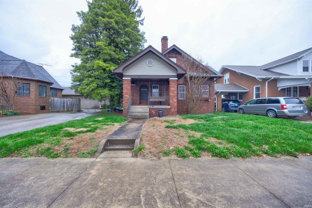 Photo of 310 E 5th Street, Jasper, IN 47546 (MLS # 202608476)