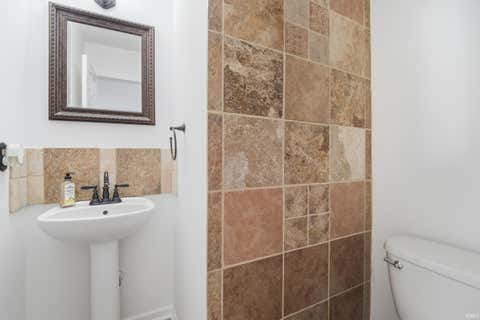 Tiny photo for 429 Goose Creek Way, West Lafayette, IN 47906 (MLS # 202635240)