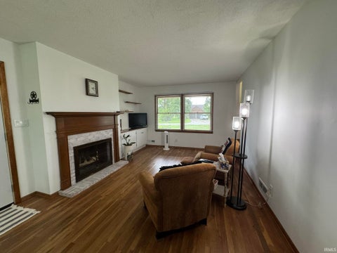 Tiny photo for 963 Eva Lane, Upland, IN 46989 (MLS # 202625417)