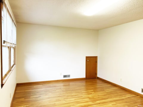 Tiny photo for 963 Eva Lane, Upland, IN 46989 (MLS # 202625417)