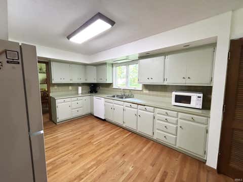 Tiny photo for 963 Eva Lane, Upland, IN 46989 (MLS # 202625417)