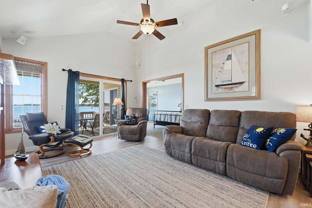 Photo of 595 Lane 101 Hamilton Lake, Hamilton, IN 46742 (MLS # 202621636)