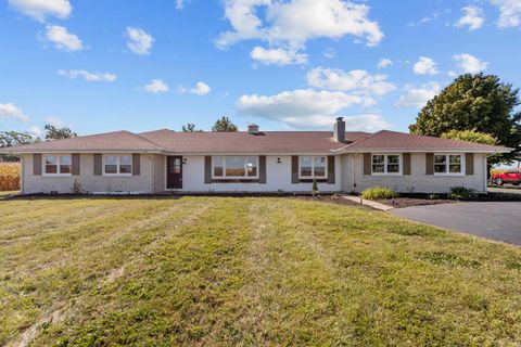 Photo of 5135 W 100 N, Kokomo, IN 46901 (MLS # 202539120)