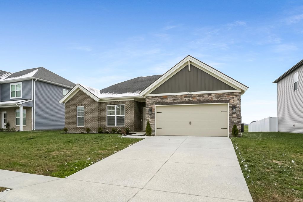 Photo of 3091 Dowgate Drive, Newburgh, IN 47630 (MLS # 202548178)