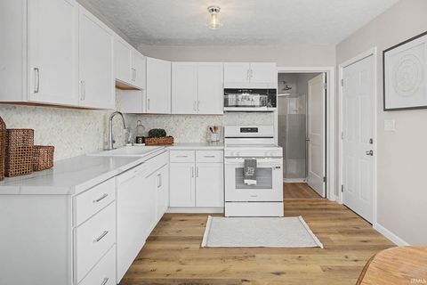 Tiny photo for 2211 N 24th Street, Lafayette, IN 47904 (MLS # 202603644)