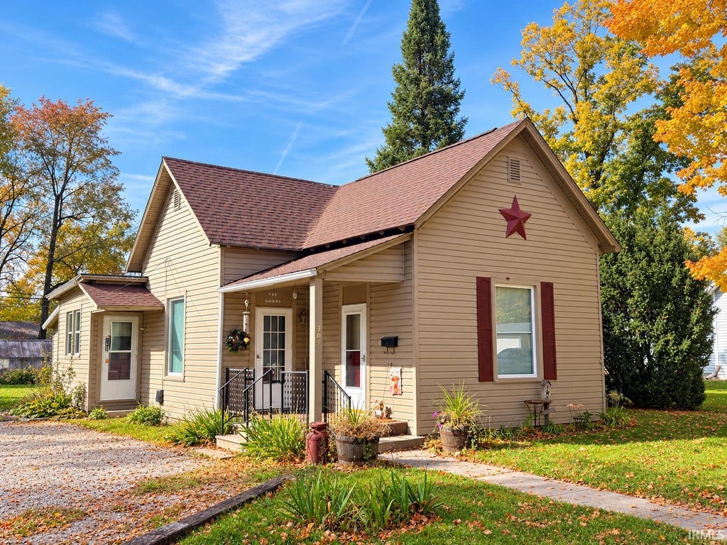 Photo of 304 S 1st Street, North Manchester, IN 46962 (MLS # 202644542)