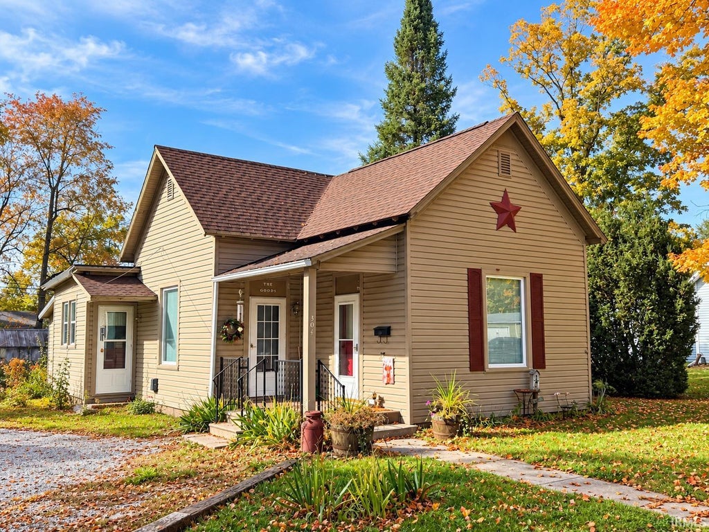 Photo of 304 S 1st Street, North Manchester, IN 46962 (MLS # 202644542)