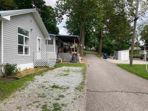 Tiny photo for 414 W Coy Avenue, Silver Lake, IN 46982 (MLS # 202624707)