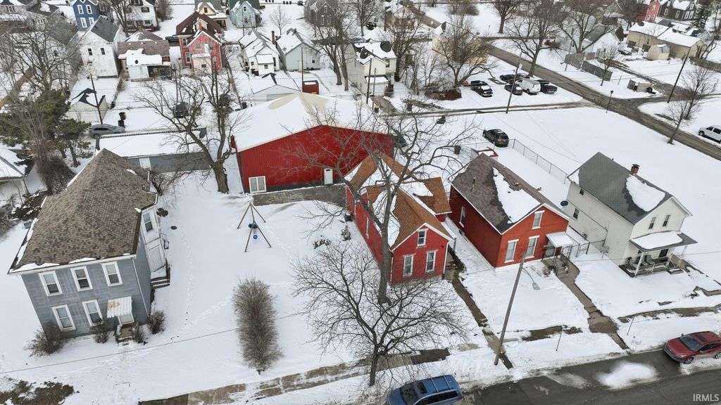 Photo of 1225 E Lewis Street, Fort Wayne, IN 46803 (MLS # 202603872)