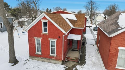 Photo of 1225 E Lewis Street, Fort Wayne, IN 46803 (MLS # 202603872)